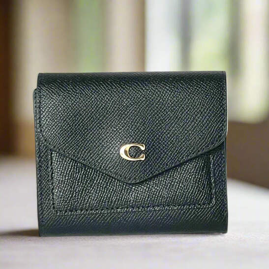 ★キラリ!日本完売ブティックモデル★COACH Wyn Small Wallet Coach Wyn Small Wallet Womens Black Leather Trifold Billfold